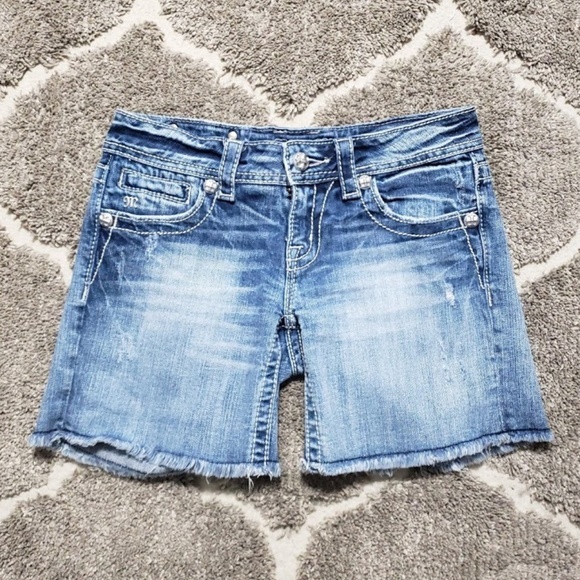 Miss Me Pants - Miss Me Shorts Angel Wing Distressed JP5437H2